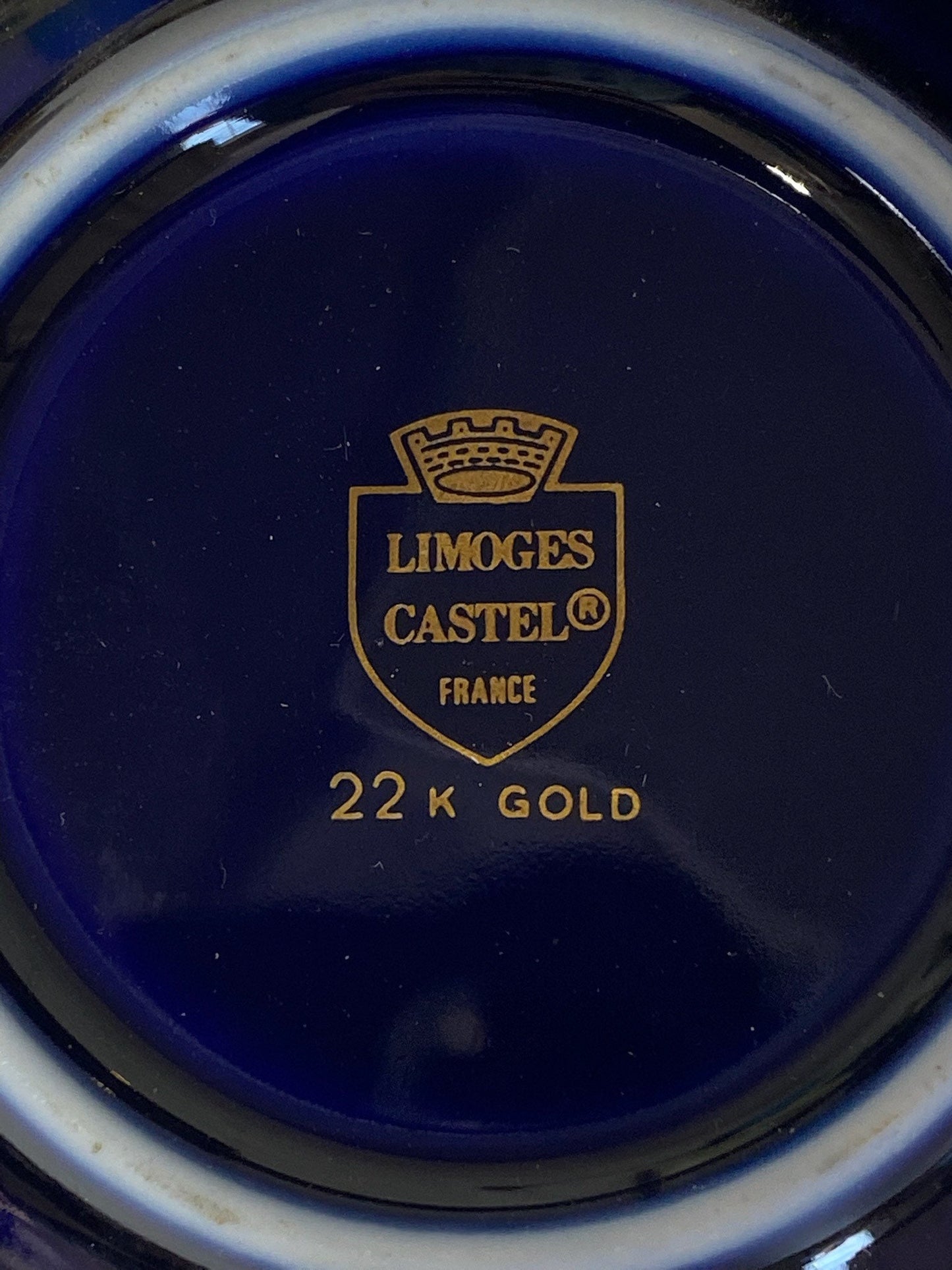 Vintage Limoges Trinket Box & Matching Mini Plate with 22kt Gold Detailing.