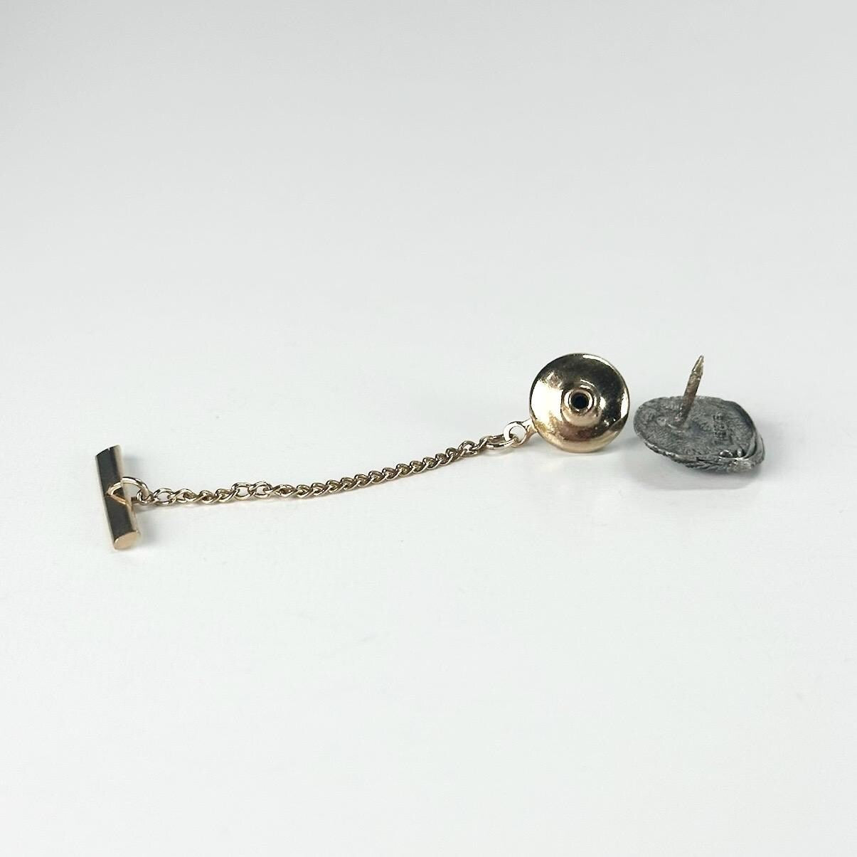 Vintage Tie Tack in Gold Tone with Silver Clam Shell Pin and Stamped Metzke
