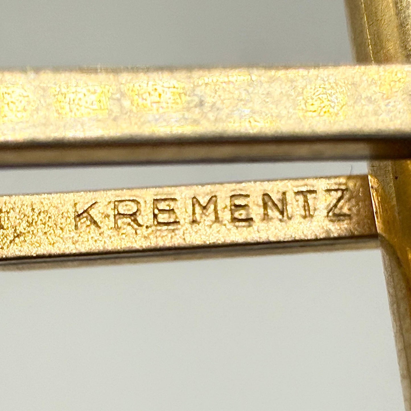 Vintage Cuff Links in Gold Tone with Oval Design and Made by Krementz
