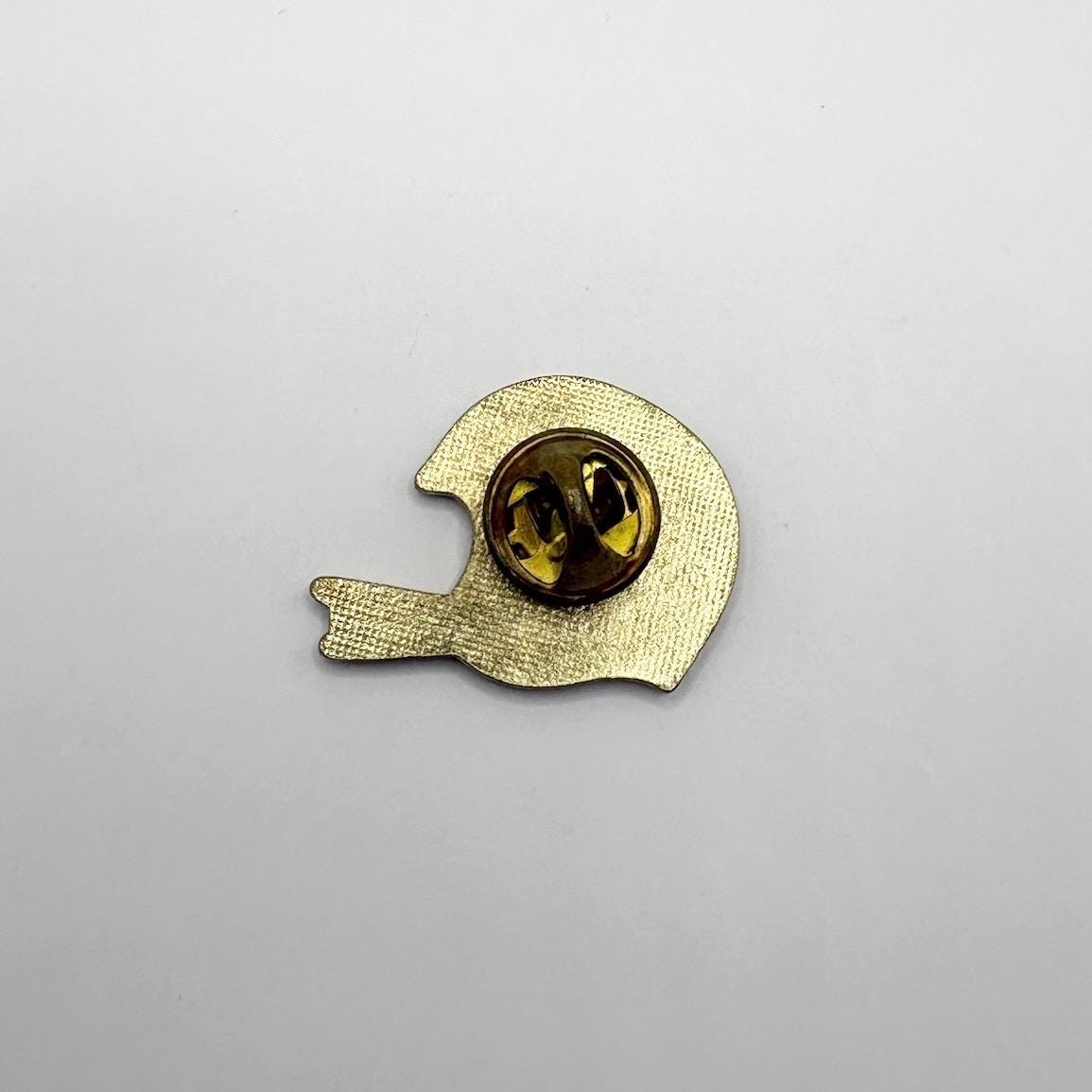 Vintage Chicago Bears Helmet Enamel Lapel Pin NFL Football