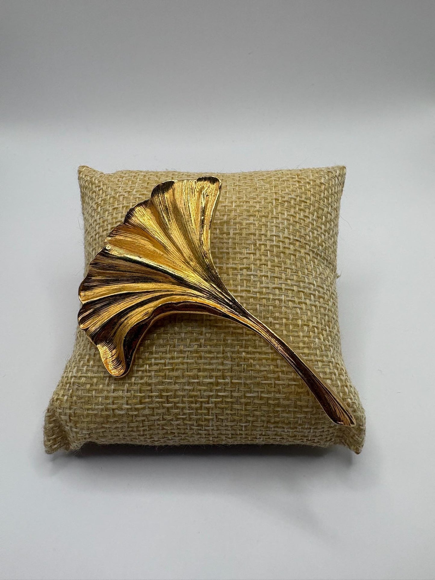 Vintage Gold Tone Ginkgo Leaf Brooch