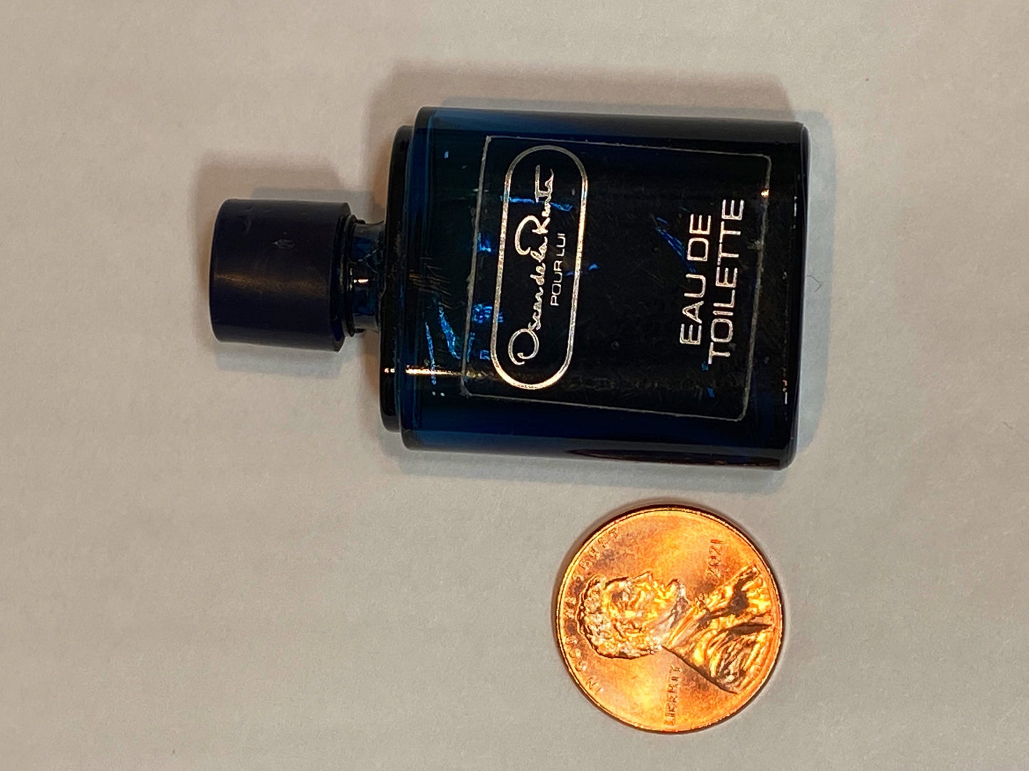 Vintage Mini Oscar de la Renta Perfume Bottle.