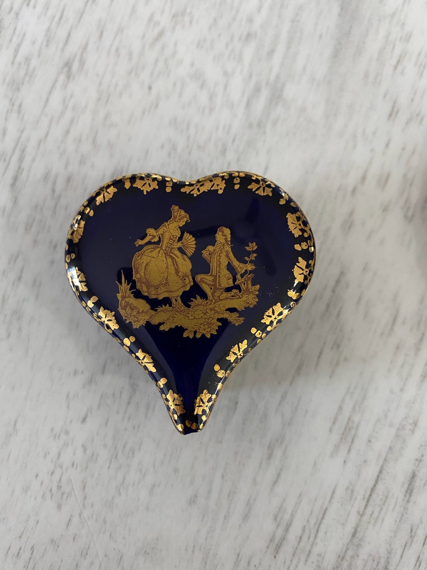 Vintage Limoges Trinket Box & Matching Mini Plate with 22kt Gold Detailing.