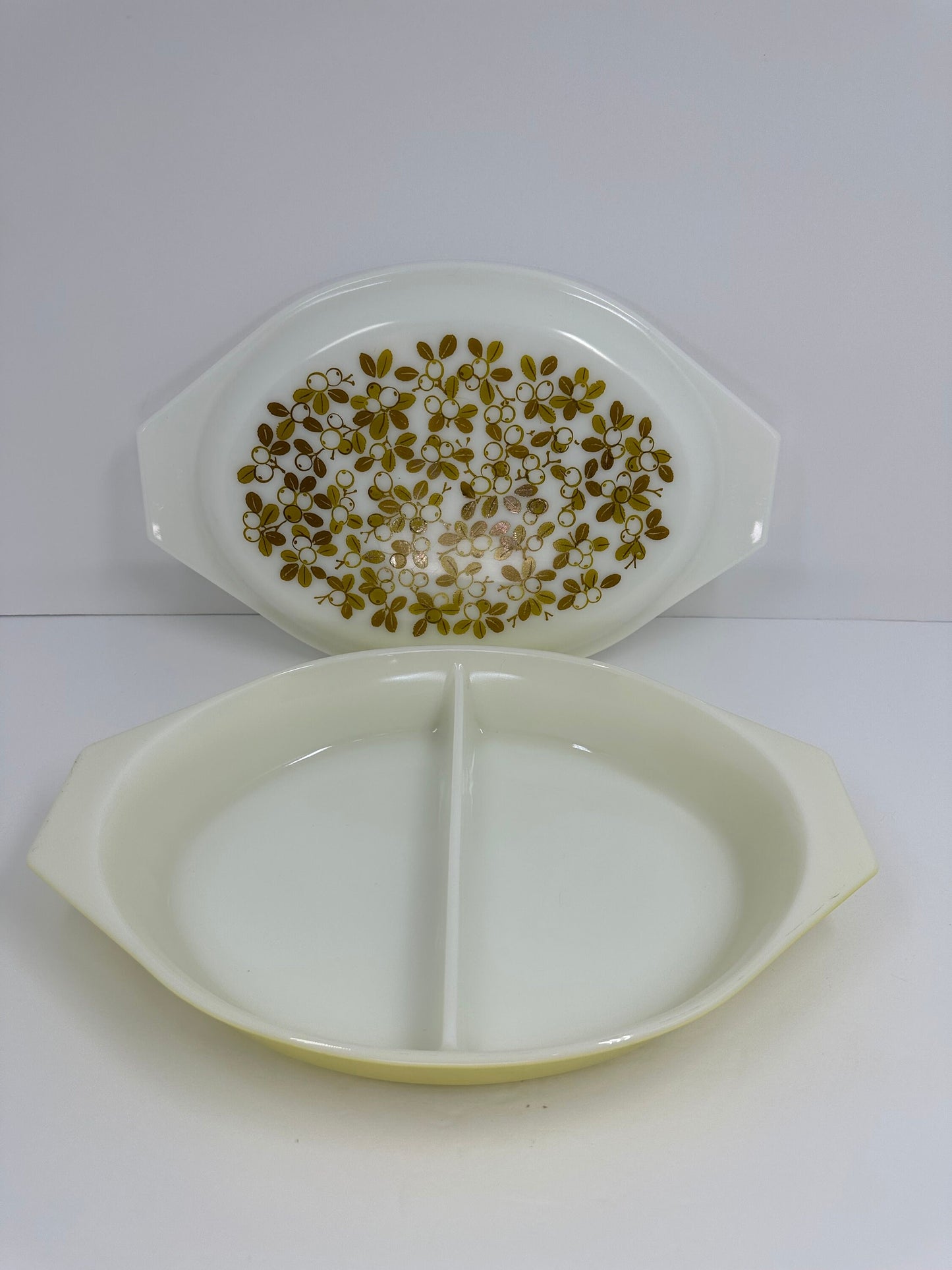 Vintage Pyrex Oval Serving Dish with Green Olive Design