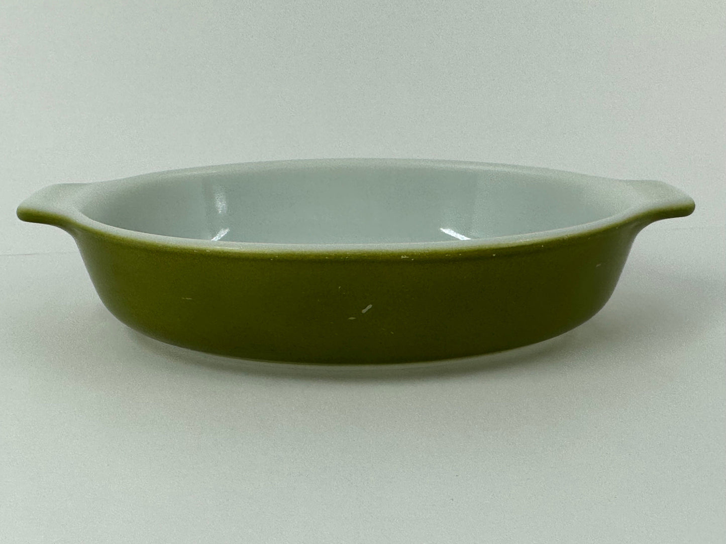 Vintage Avocado Green Pyrex Casserole Dish, Oval.
