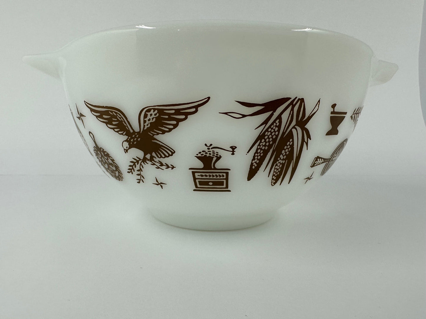 Vintage Pyrex Mixing Bowl, Early American Design, 1-1/2 Pints.