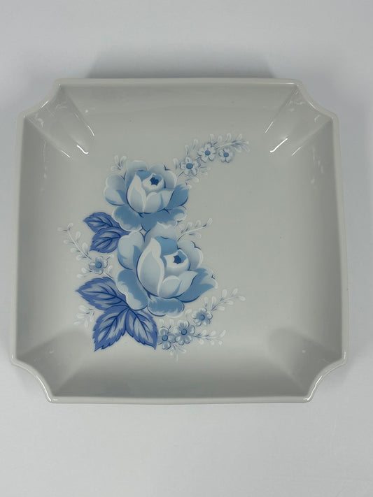Vintage Square Serving Dish With White and Blue Flowers by Seizan, Japan.