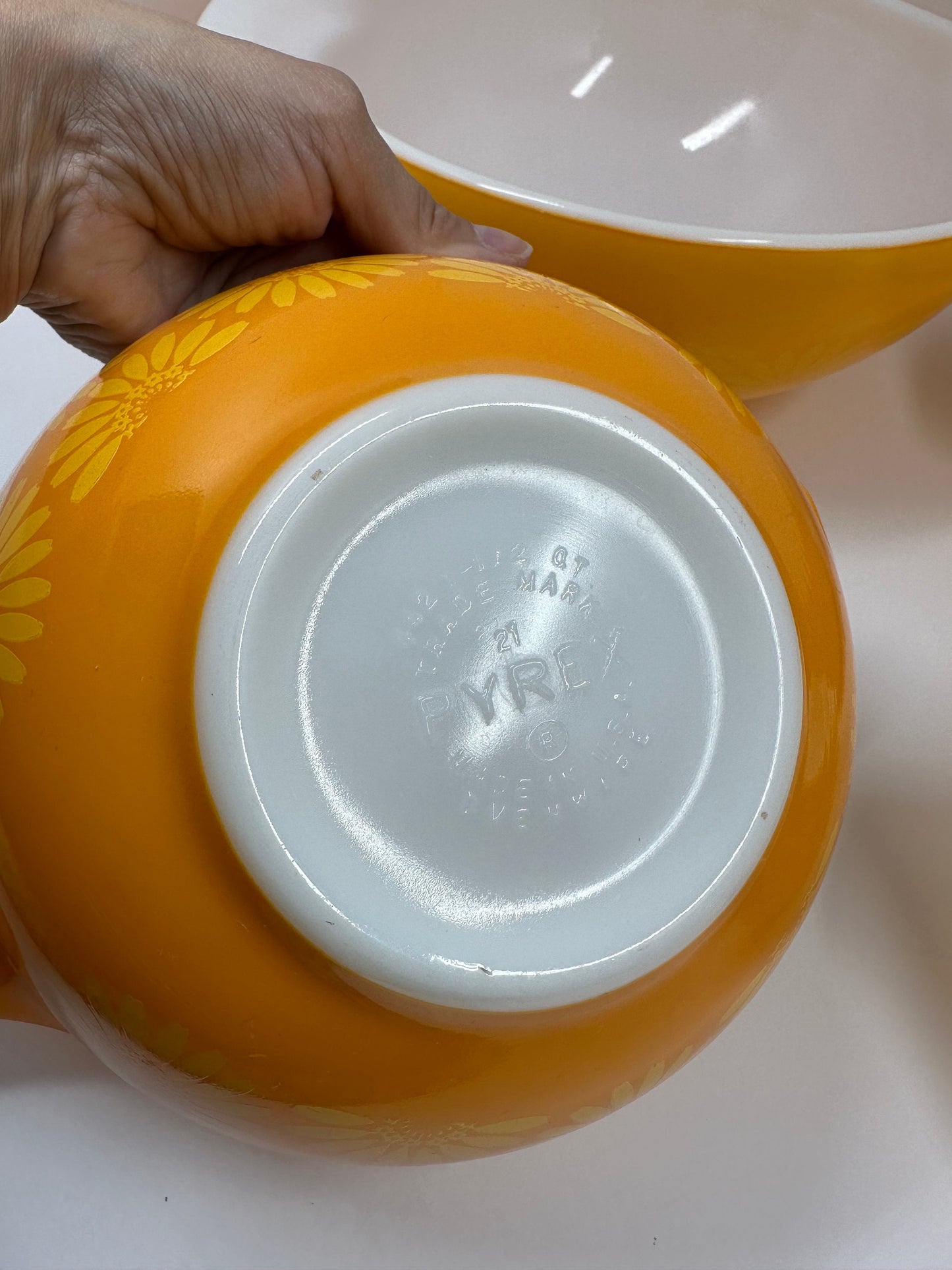Vintage Bowls, Pyrex, Sunflower Cinderella, Set of 4.