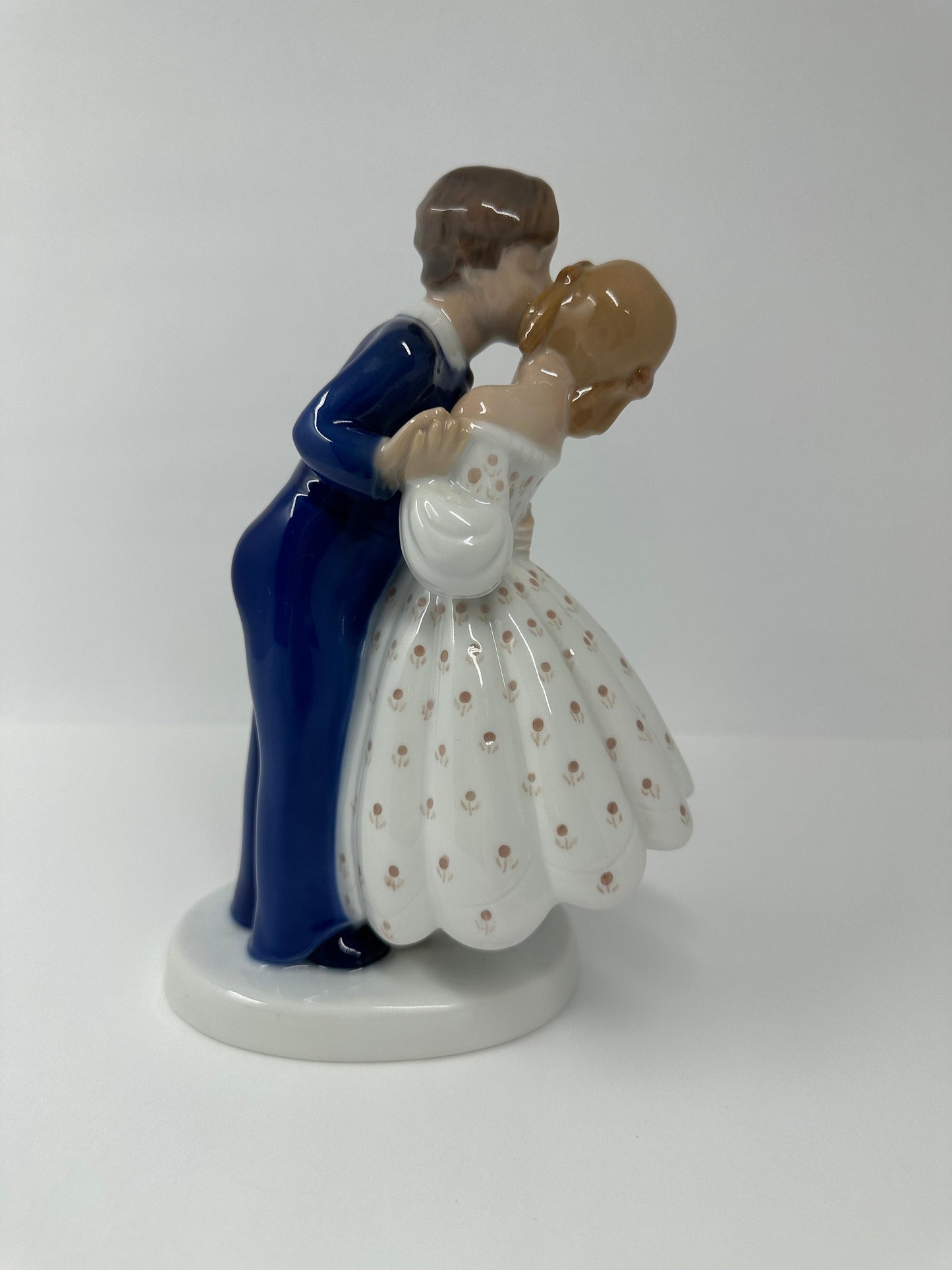 Vintage Porcelain Figurine of Couple Dancing by Bing & Grondahl and Made in Denmark, 1960s.