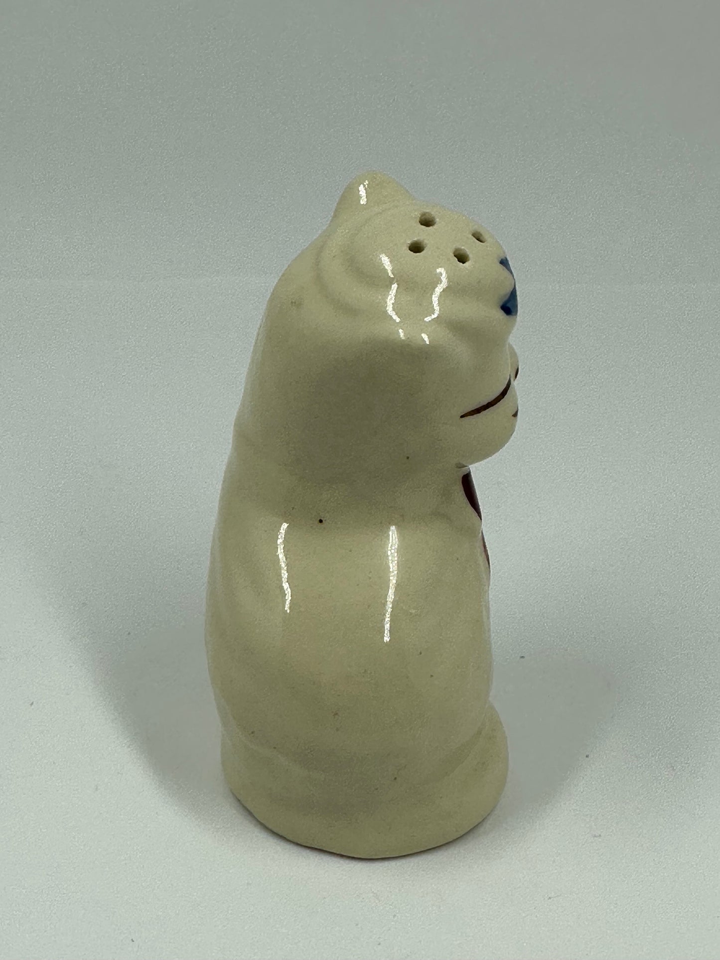 Vintage Salt Shaker, Shawnee Pottery, Smiley Cat, 1940s.