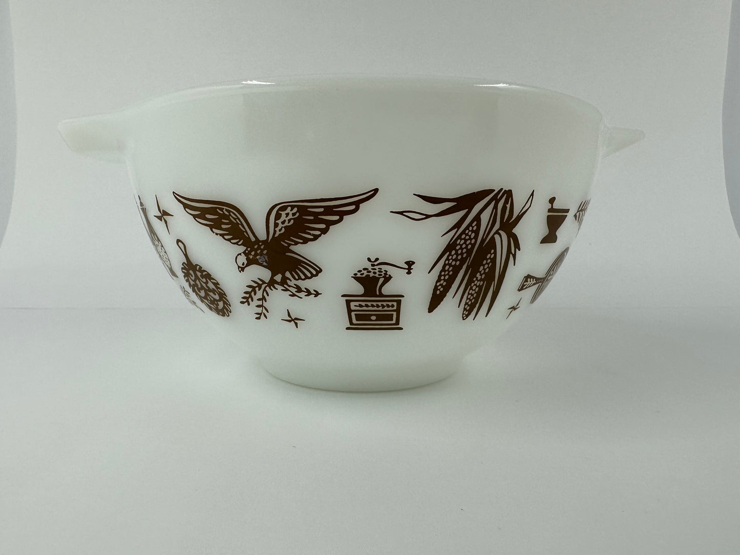 Vintage Pyrex Mixing Bowl, Early American Design, 1-1/2 Pints.