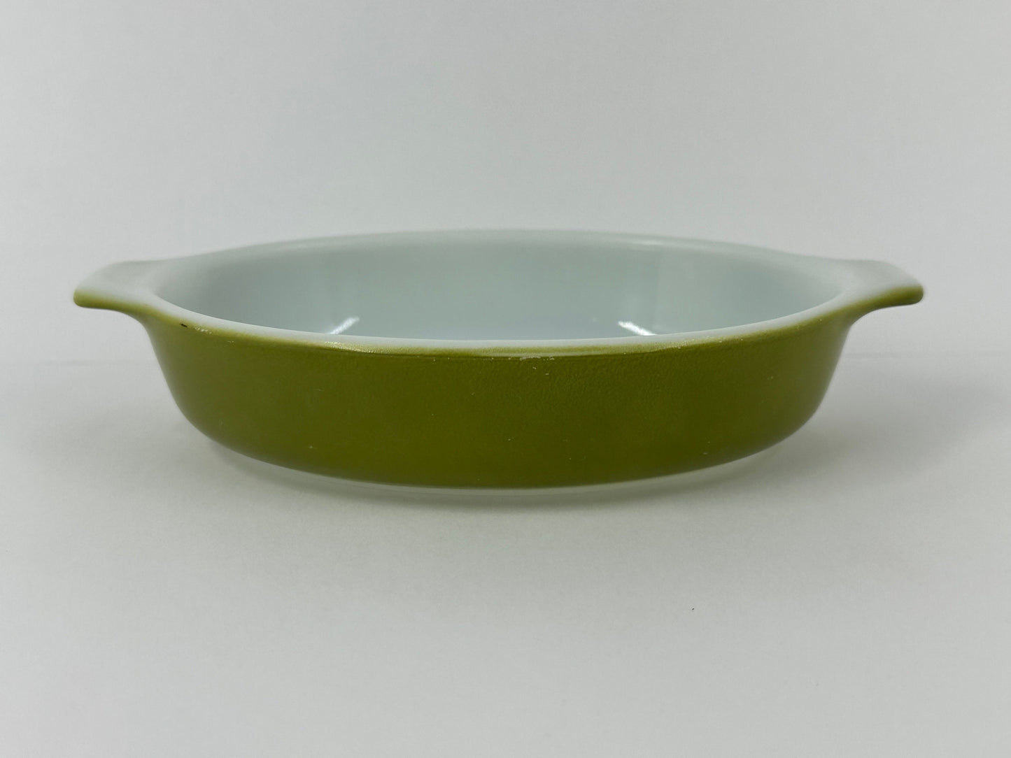Vintage Avocado Green Pyrex Casserole Dish, Oval.