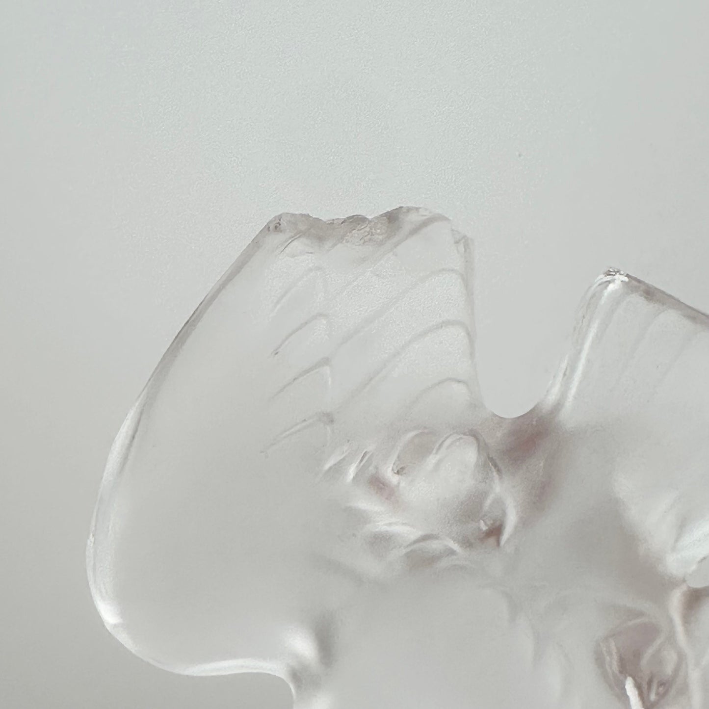 Vintage Perfume Bottle, Frosted Kissing Doves by Nina Ricci L’air.
