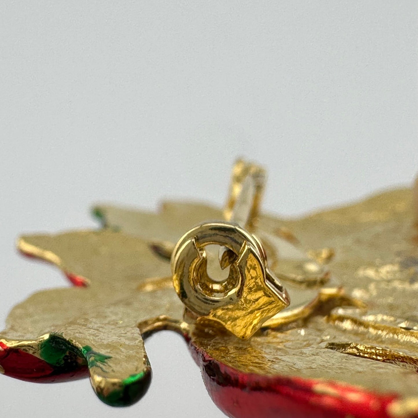 Vintage Christmas Poinsettia Brooch, Red and Green Enamel, Gold Tone.