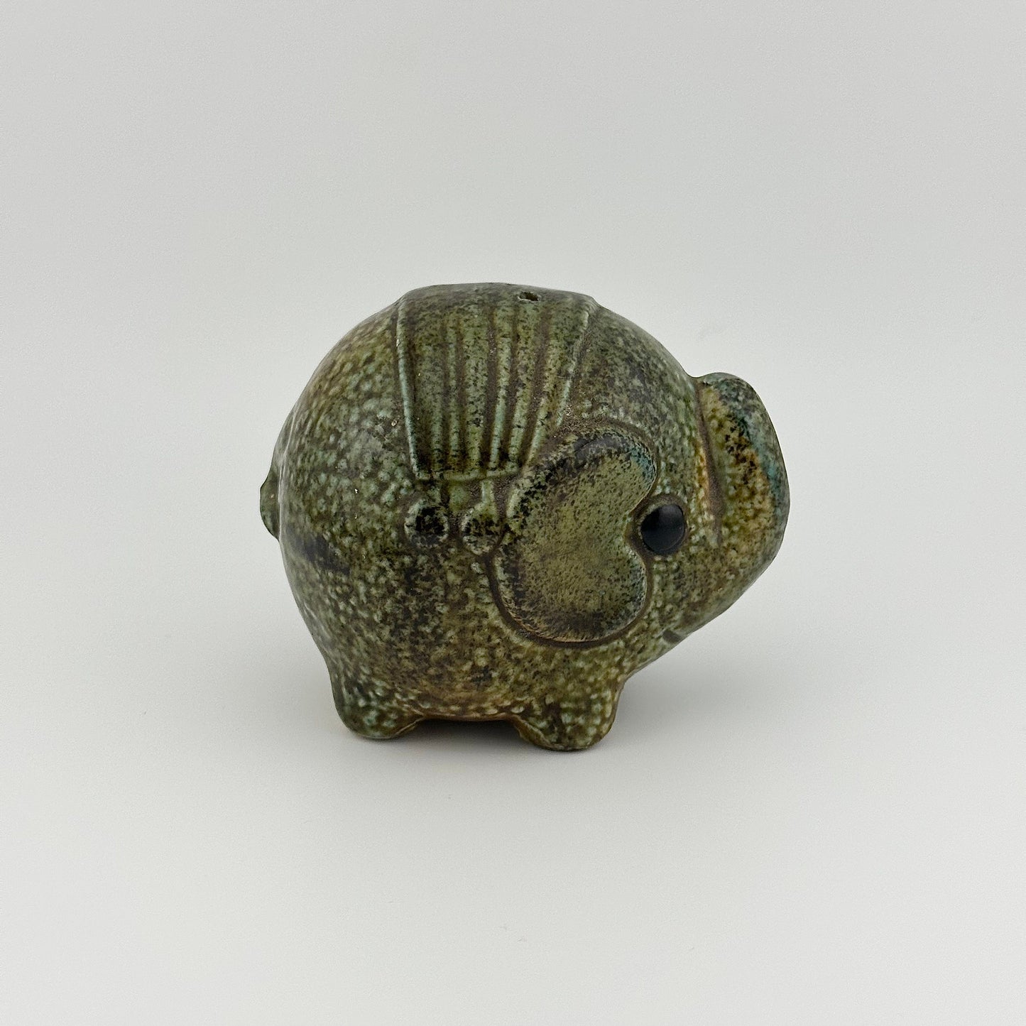 Vintage Green Elephant Ceramic Salt or Pepper Shaker, Maker Unknown.