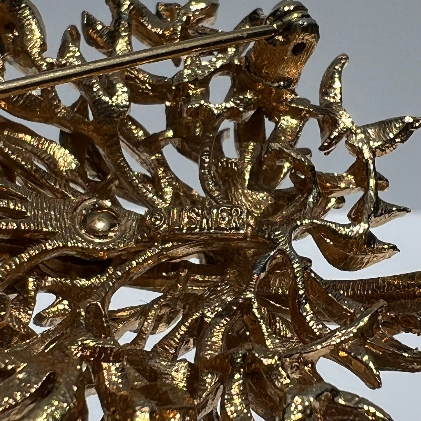 Vintage Tree Brooch in Gold Tone by Lisner.