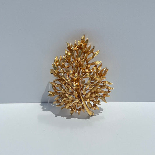 Vintage Tree Brooch in Gold Tone by Lisner.