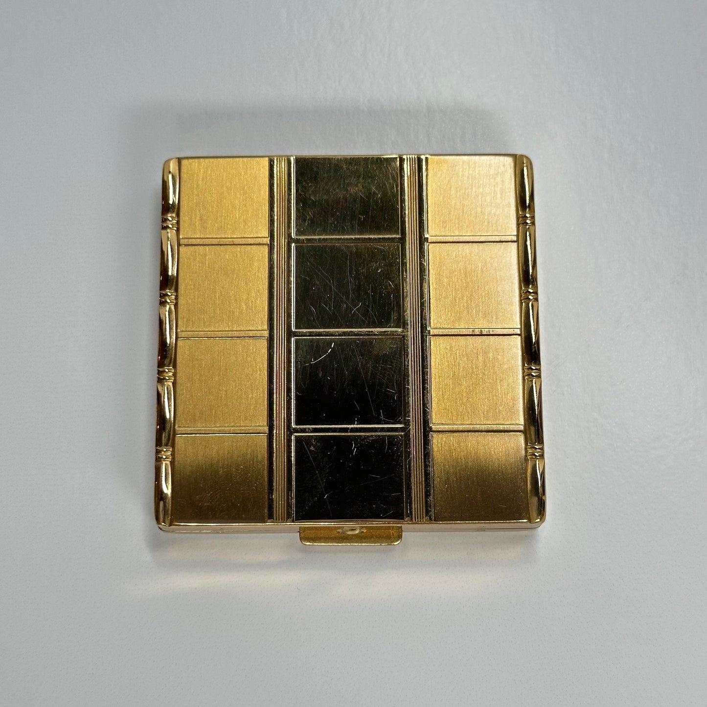 Vintage Compact by Majestic in Gold Textured Design.
