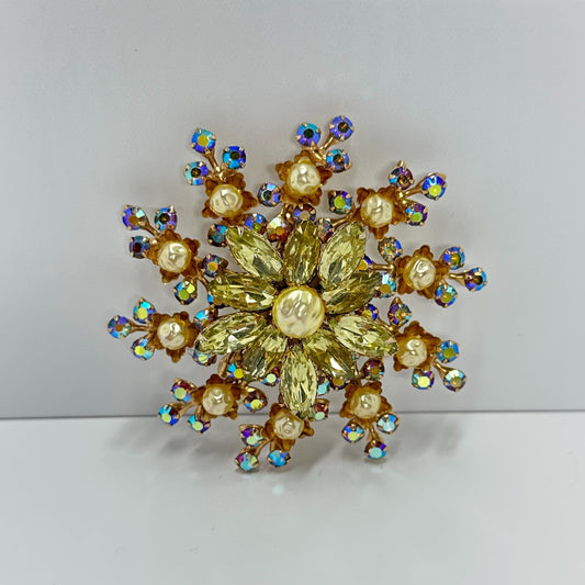 Vintage Brooch in Starburst Design with Yellow Rhinestones and Faux Pearls