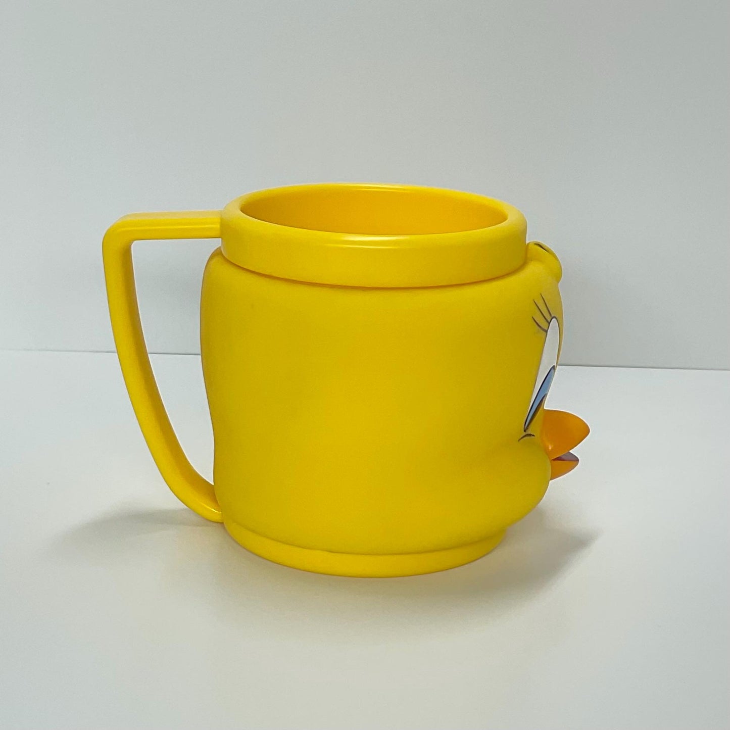 Vintage Tweety Bird  Cup by Warner Bros Looney Tunes, 3D Cartoon Face 1992.
