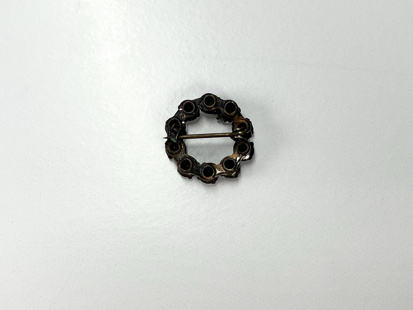 Vintage Brooch Pin Circle Shaped with Clear Rhinestone Design