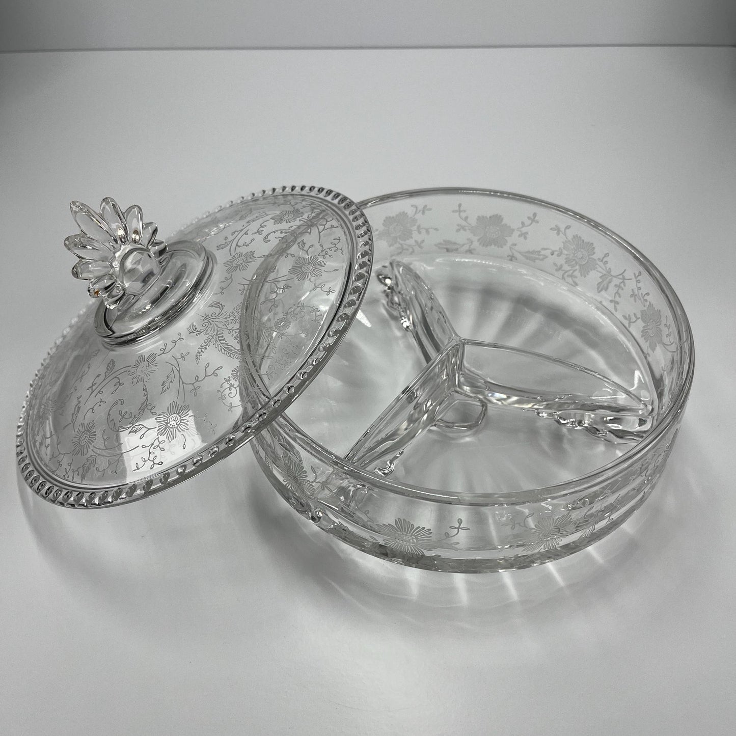 Vintage Candy Bowl in Etched Clear Glass with Lid by New Martinsville