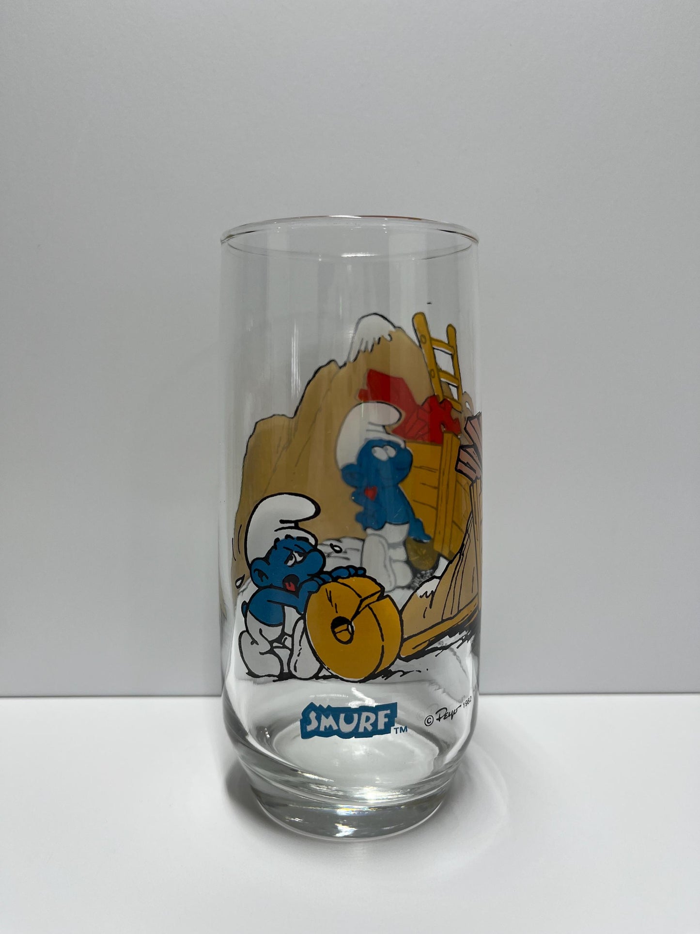 Vintage Hefty Smurf Glass Collectible 1982