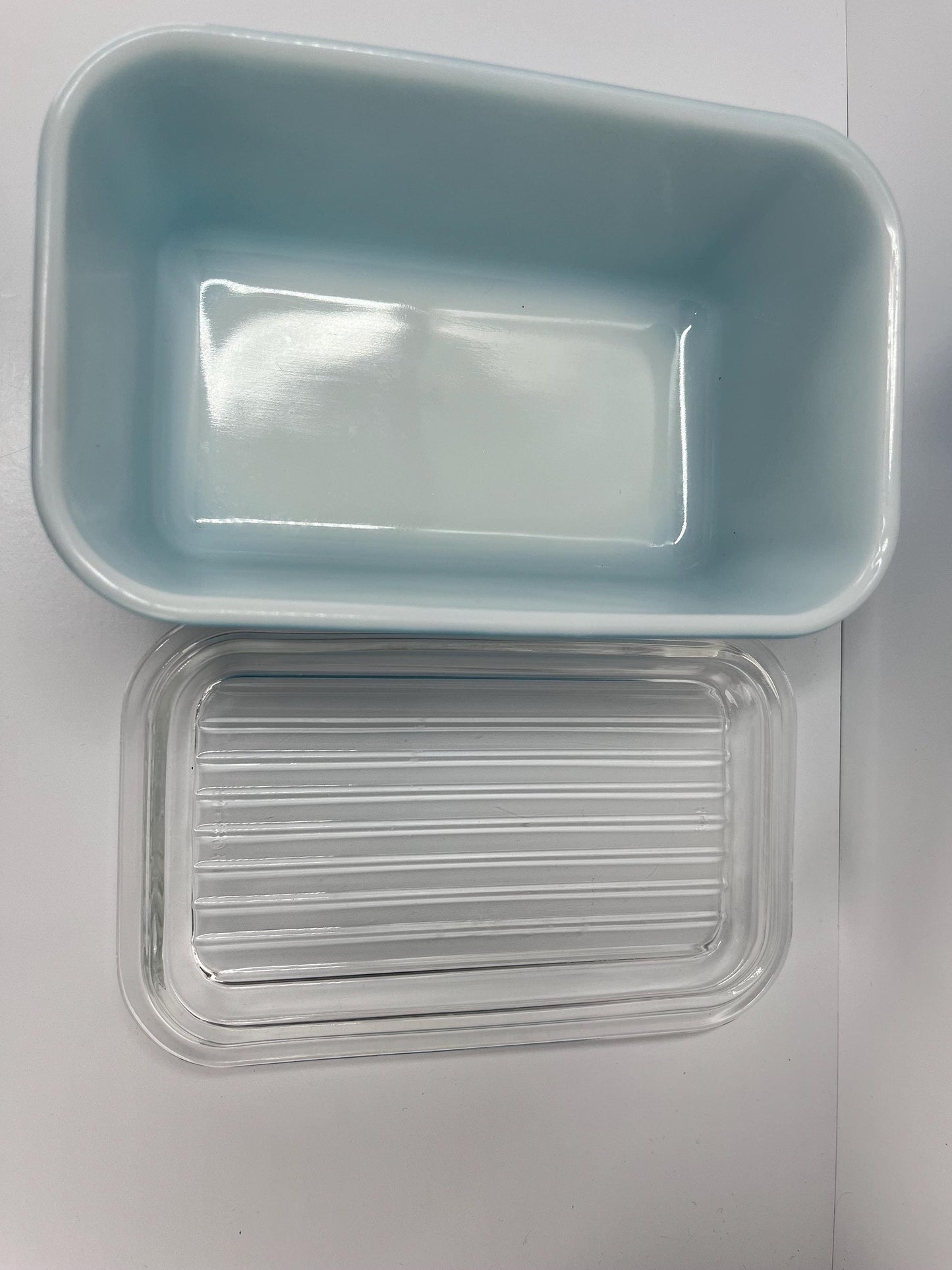 Vintage Pyrex Refrigerator Dish with Ribbed Lid in Blue and Labeled 502-В 502-C
