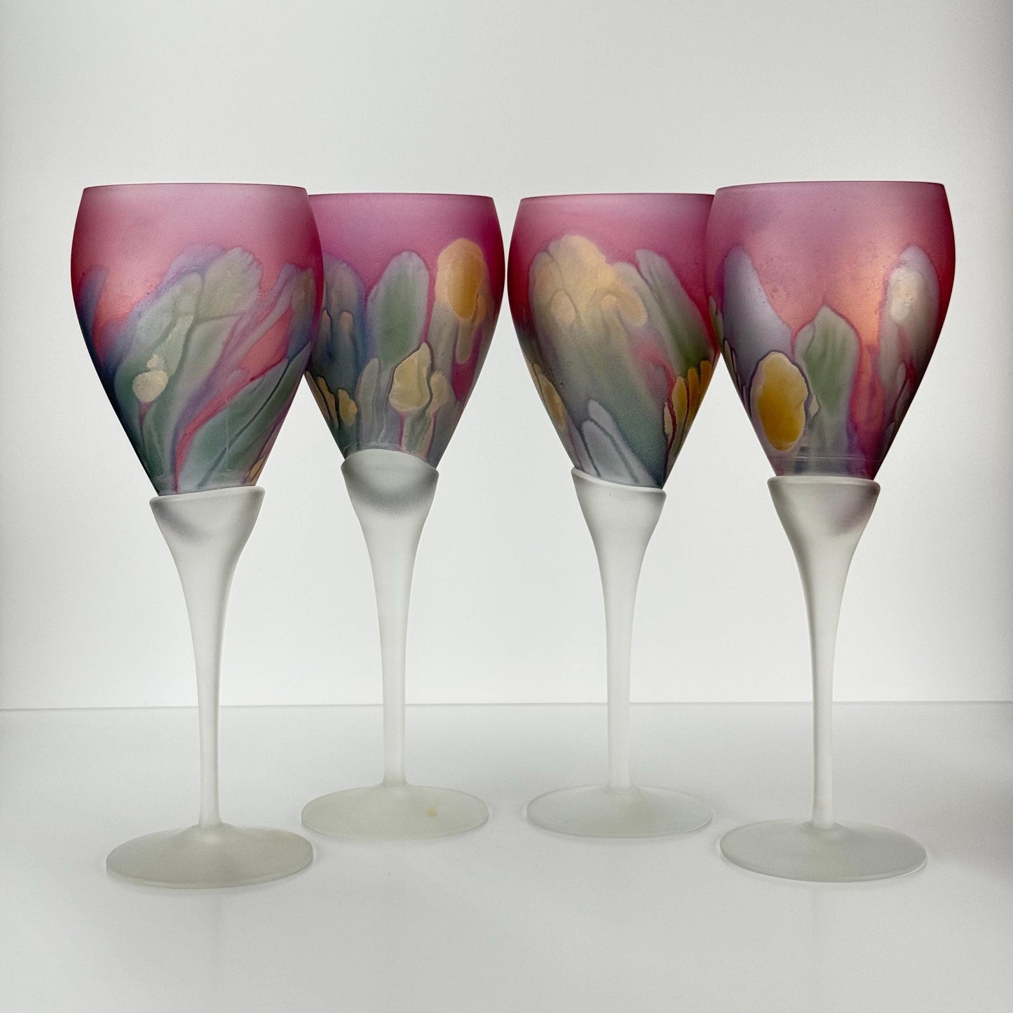 Vintage Art Nouveau Wine Glasses with Frosted Stem Swirl Design inSet of 4