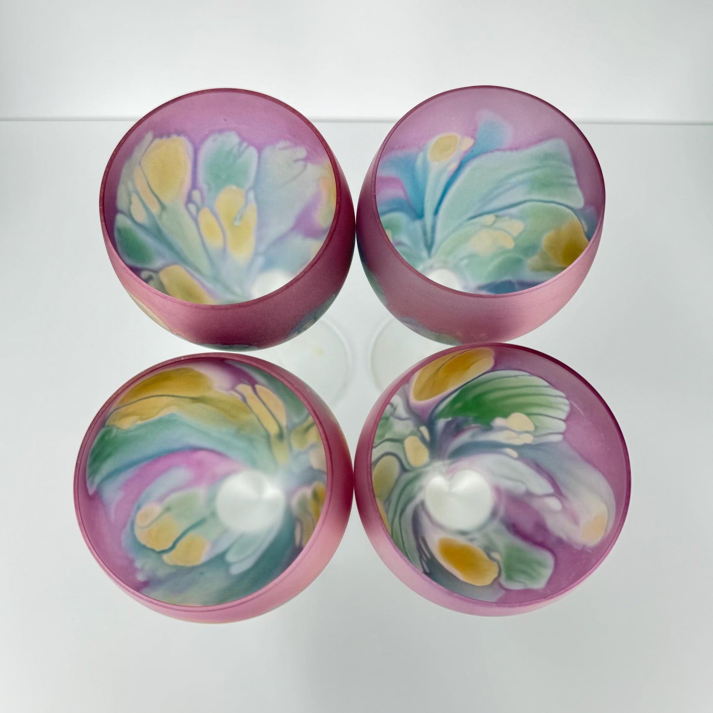 Vintage Art Nouveau Wine Glasses with Frosted Stem Swirl Design inSet of 4