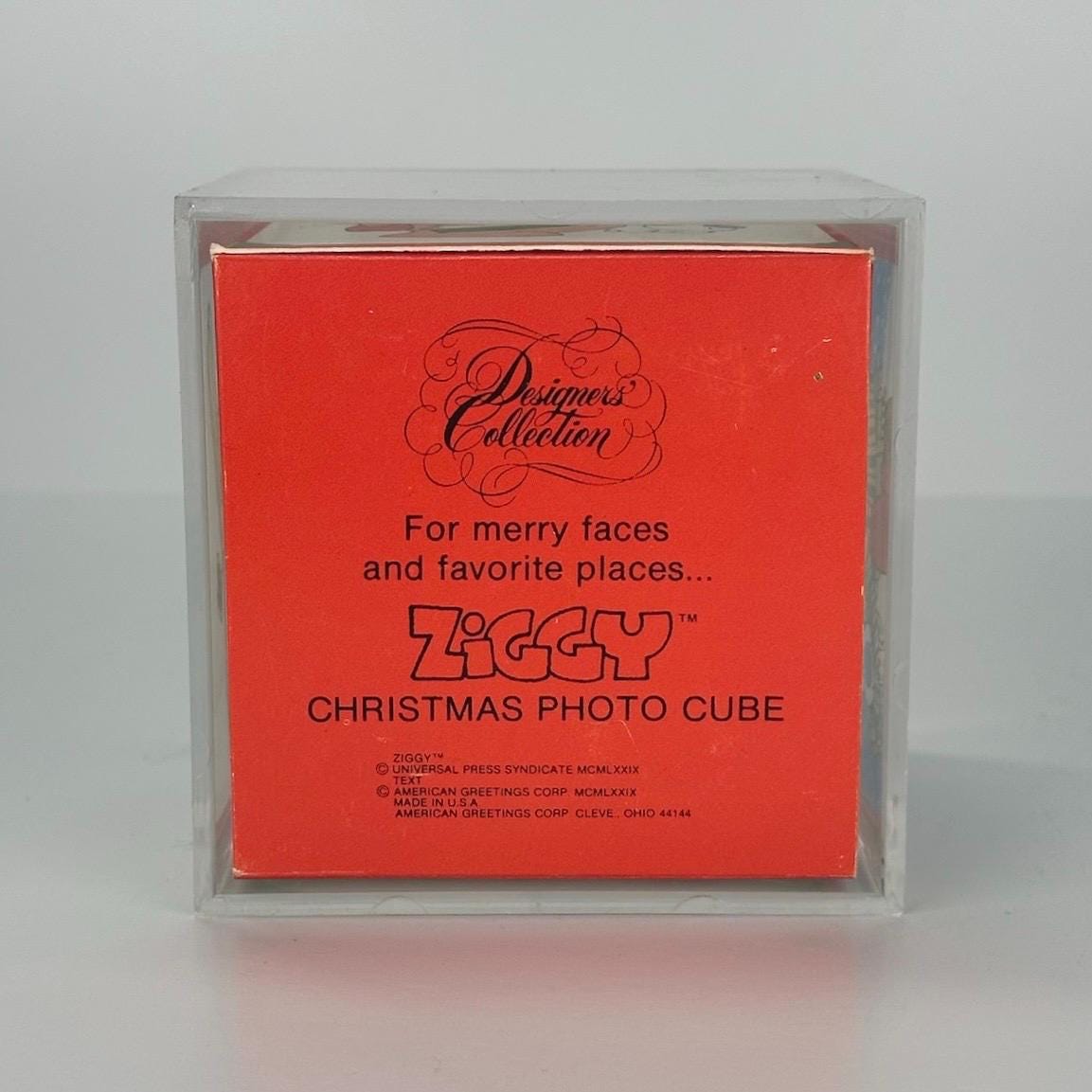 Vintage Photo Cube with Ziggy Christmas Greeting Photos