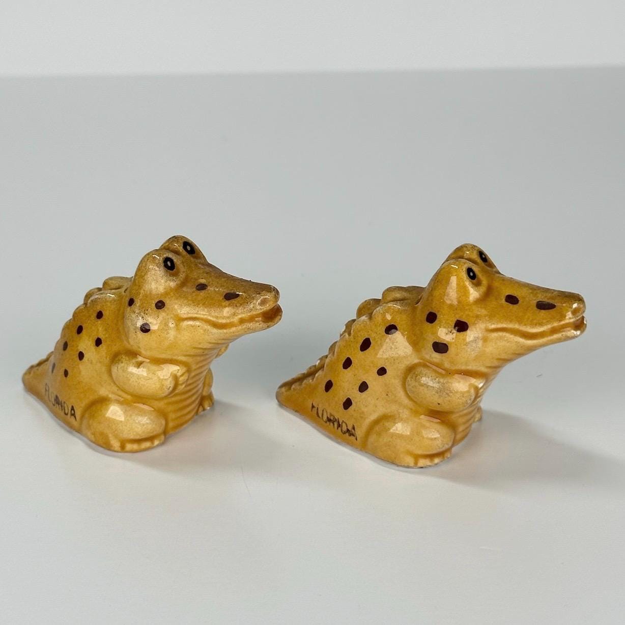 Vintage Salt and Pepper Shakers Shaped Like Alligators and Florida Souvenir by Sun-Glo Japan
