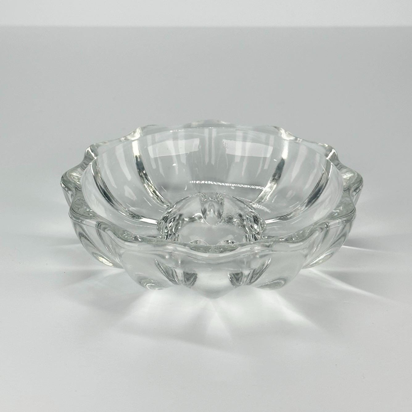Vintage Ashtray with MCM Design and Raised Center Made by Anchor Hocking