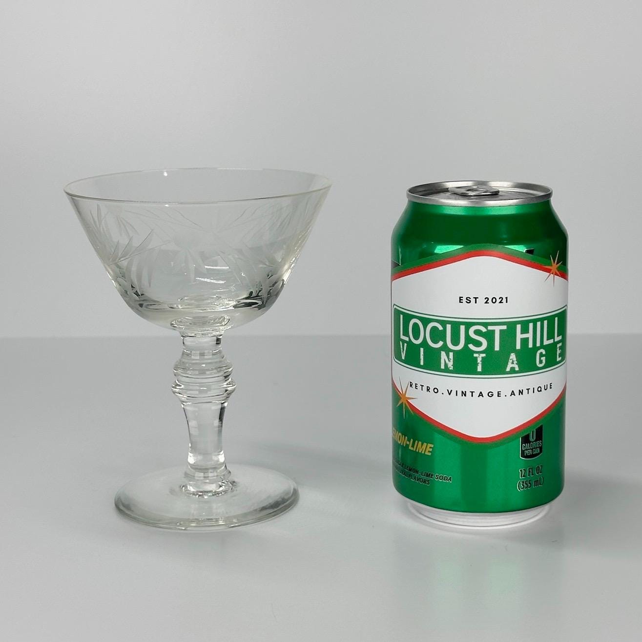 Set of 4 Vintage Etched Coupe Glasses | Champagne Cocktail Glasses | Old Hollywood Barware