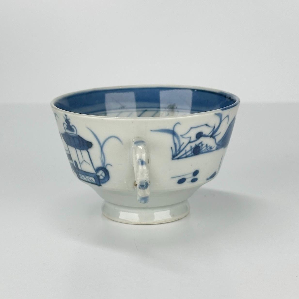 Antique Canton Tea Cup in White and Blue Chinese Pagoda Design