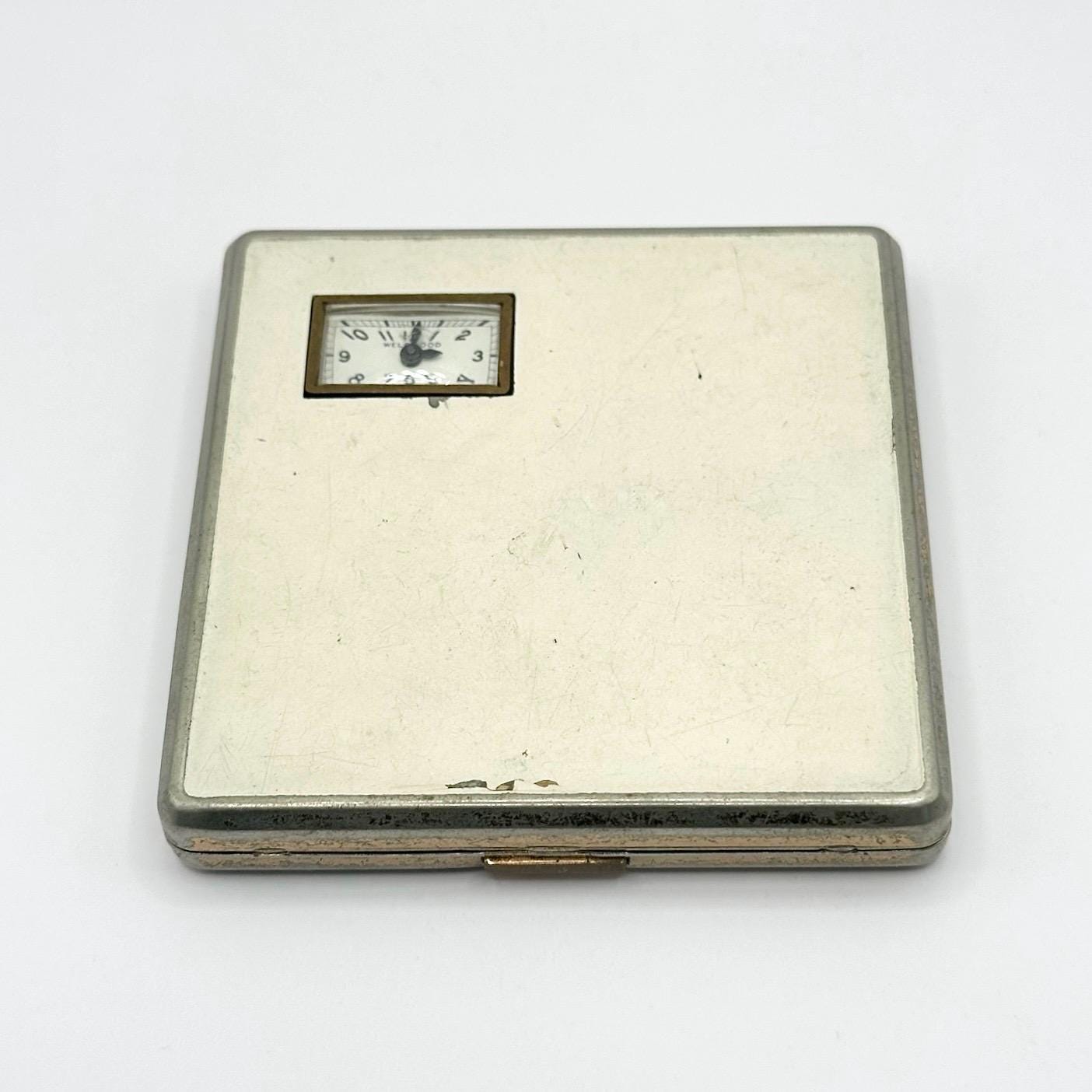 Vintage Clock Compact with White Enamel Cover Made by Illinois Watch Case Company