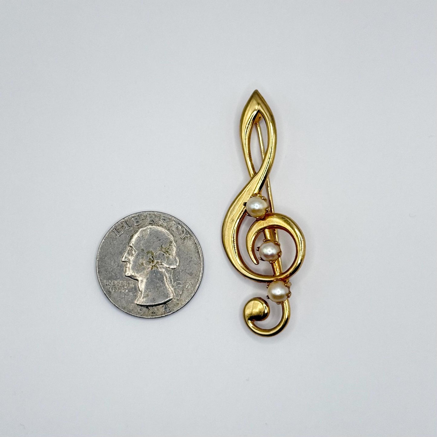 Vintage Brooch Pin of Treble Clef with Pearls in Gold Tone
