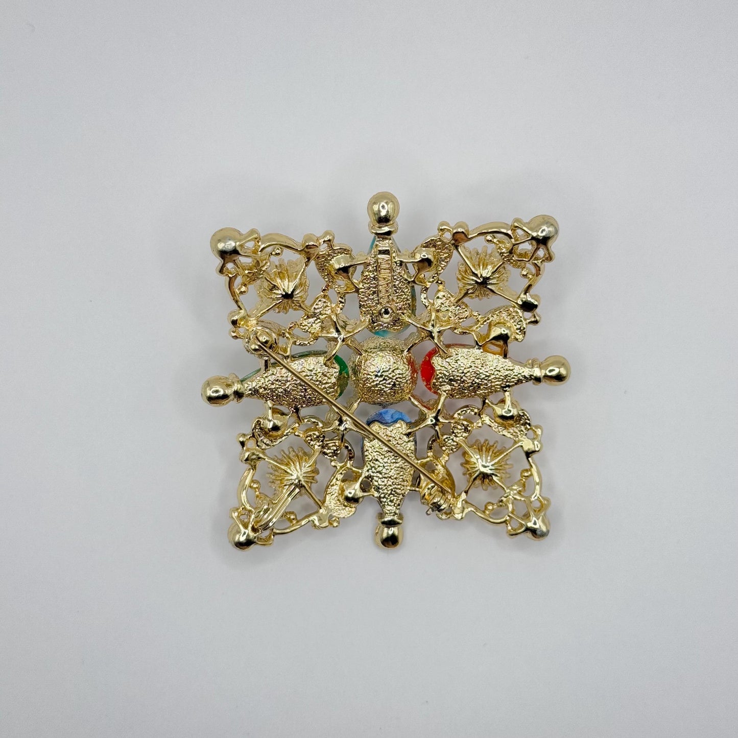 Vintage Brooch by Sarah Coventry of Maltese Cross in Gold Tone Rhinestone Lucite Pin