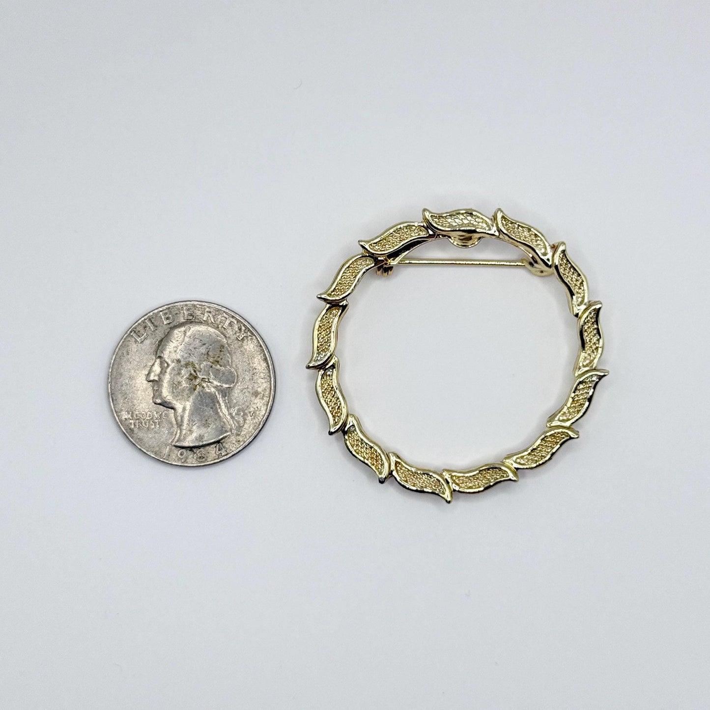 Vintage Brooch Pin of Gold Tone Wreath Stamped Gerry's