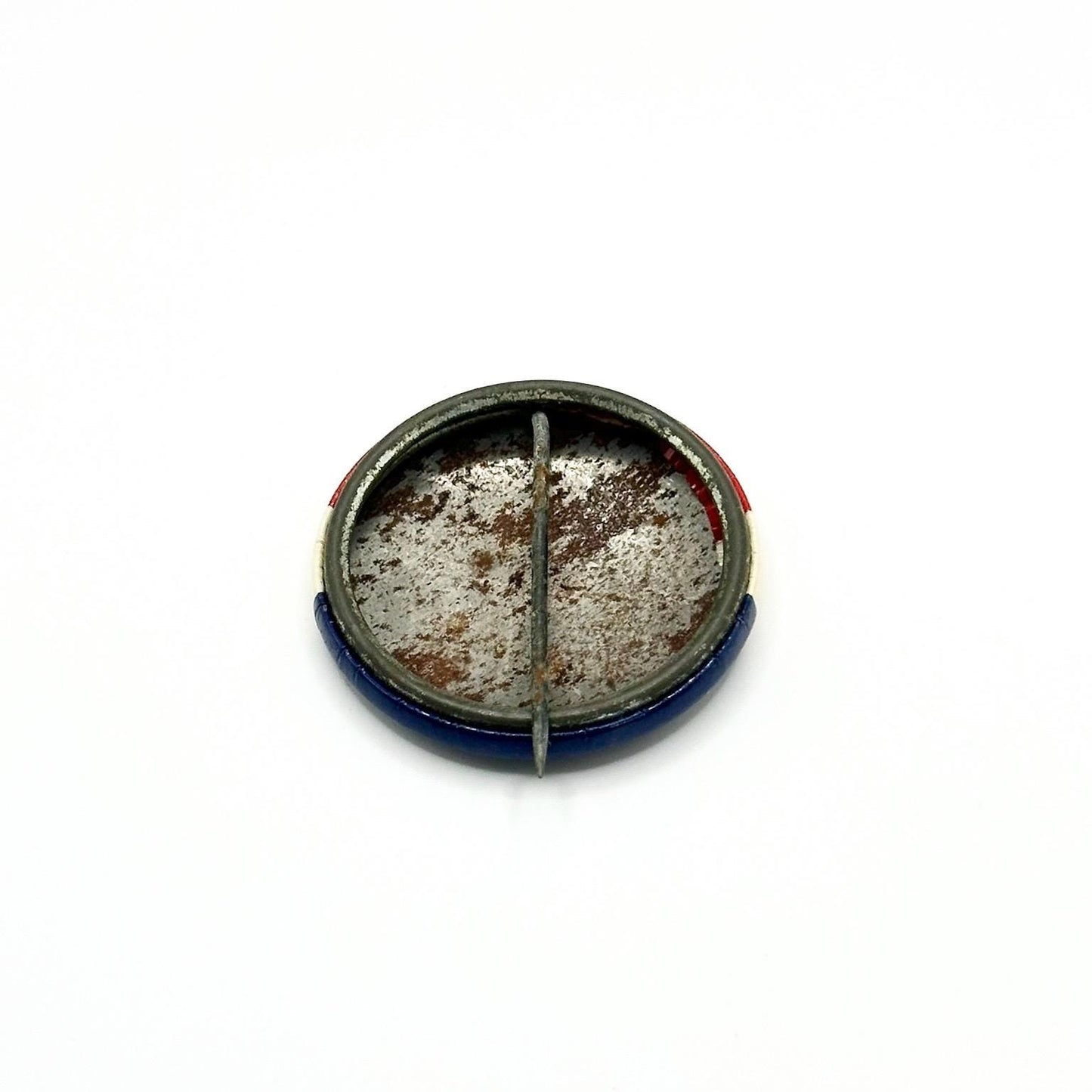 Vintage Button Pin that Reads American's Hero Gen. MacArthur with Picture