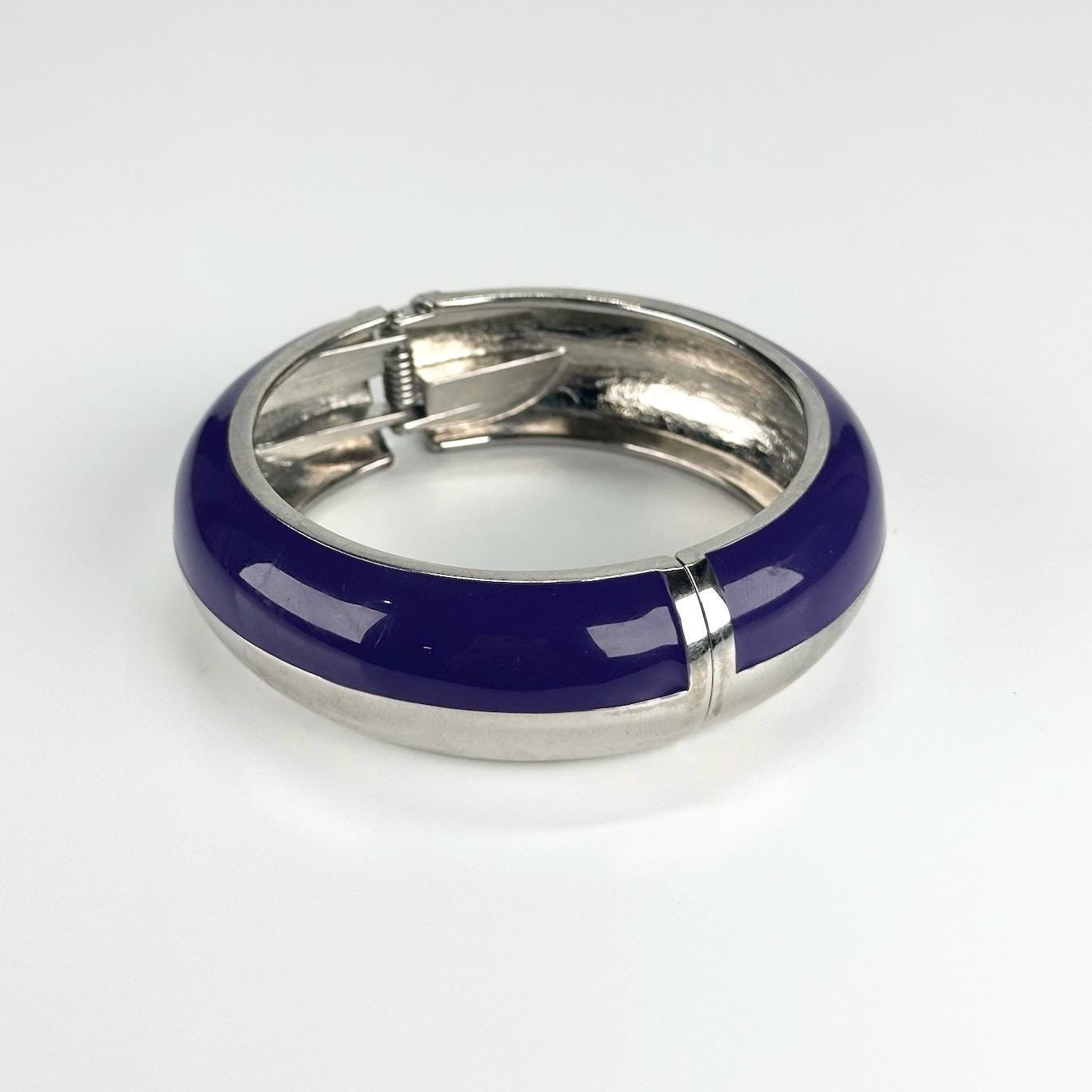 Vintage Bracelet in Purple and Silver with Hinge Closure
