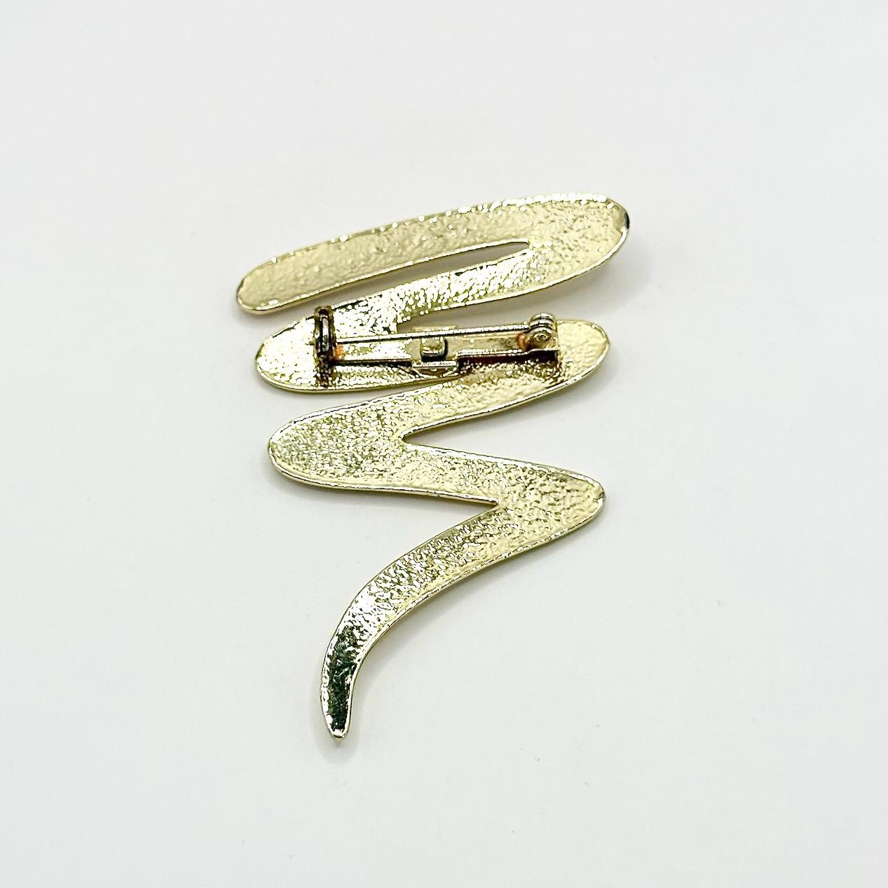Vintage Brooch Pin of Gold Tone Zig-Zag