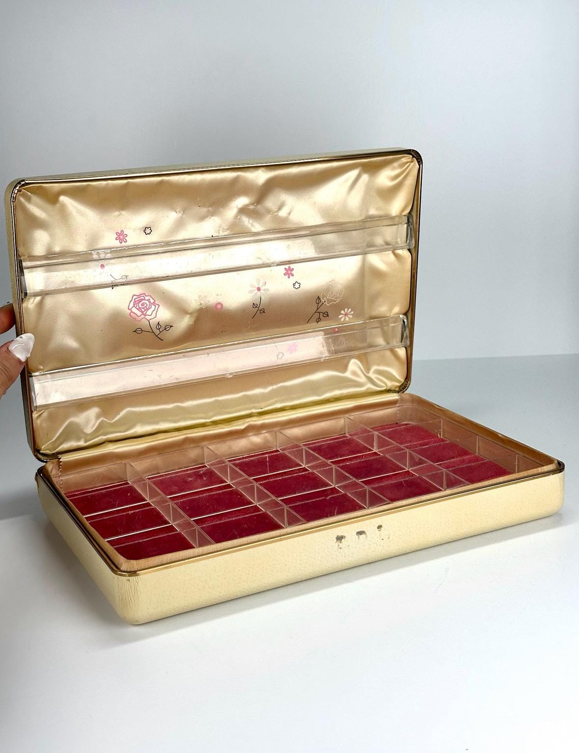 Vintage Floral Jewelry Box with Pink Velvet Interior and Plastic Compartments by Farrington
