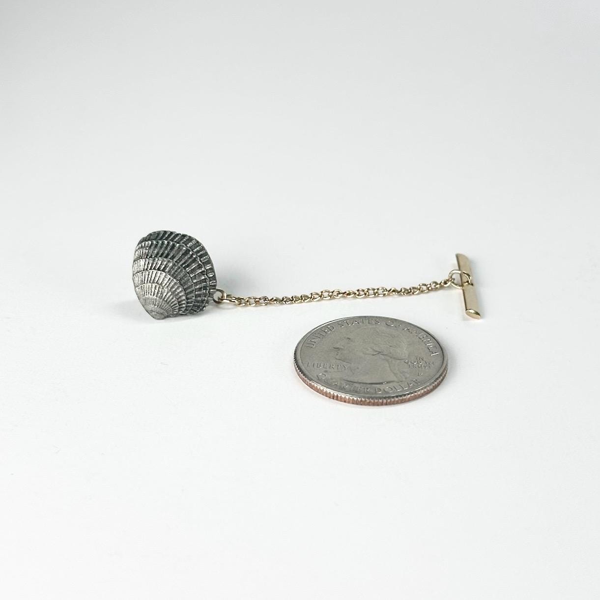 Vintage Tie Tack in Gold Tone with Silver Clam Shell Pin and Stamped Metzke