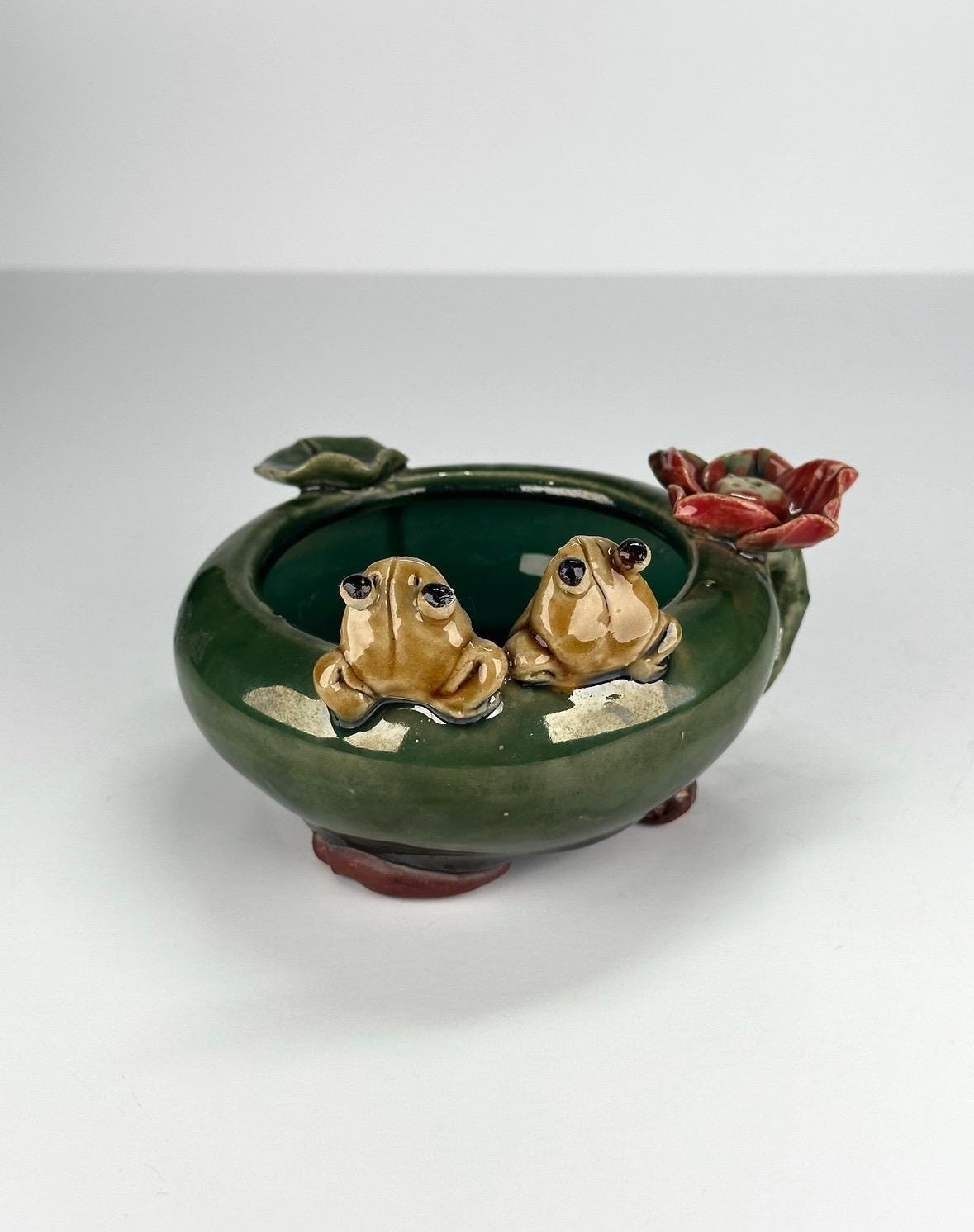 Vintage Majolica Planter or Dish with Frogs and Red Flower