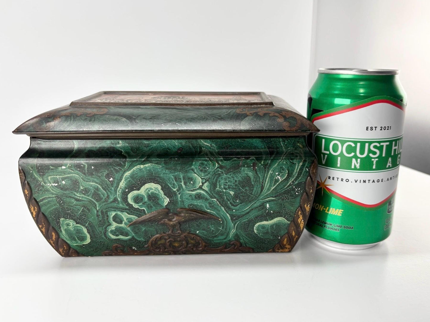 Vintage Collectable Tin W&R Jacob and Co Ltd Jacob's Biscuit  Manufacturers