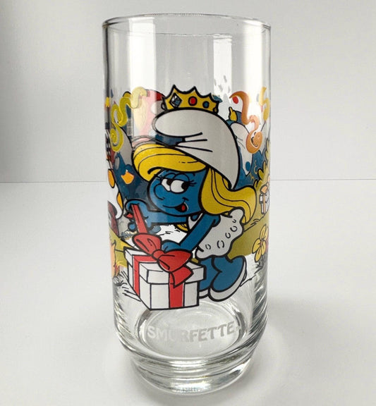 Vintage Glass of Smurfette Opening Presents 1983 By Peyo