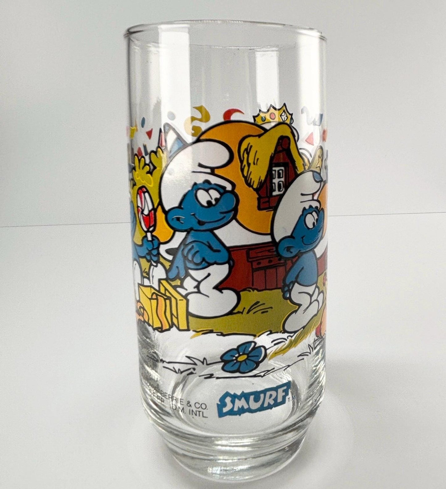 Vintage Glass of Smurfette Opening Presents 1983 By Peyo