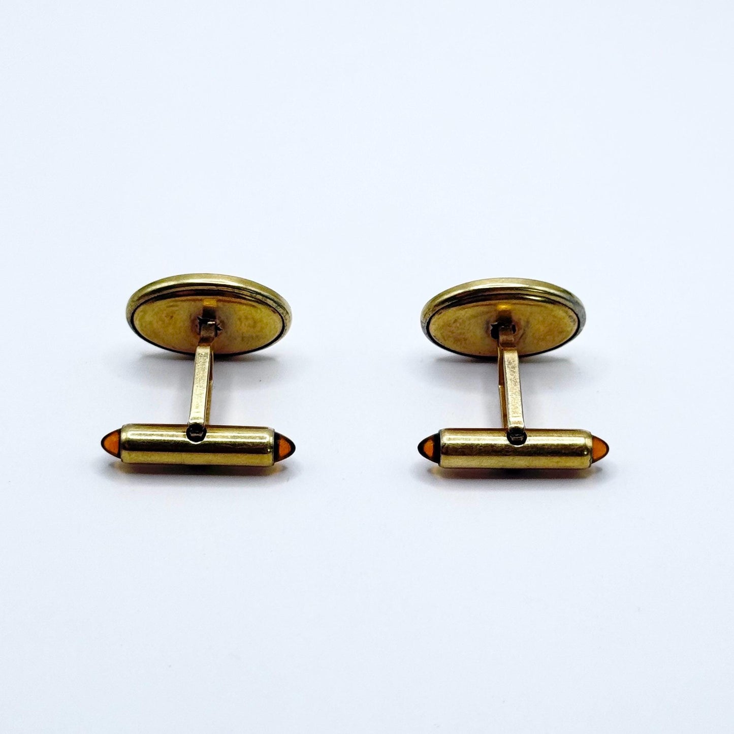 Vintage Cuff Links in Gold Tone with Oval Design and Made by Krementz