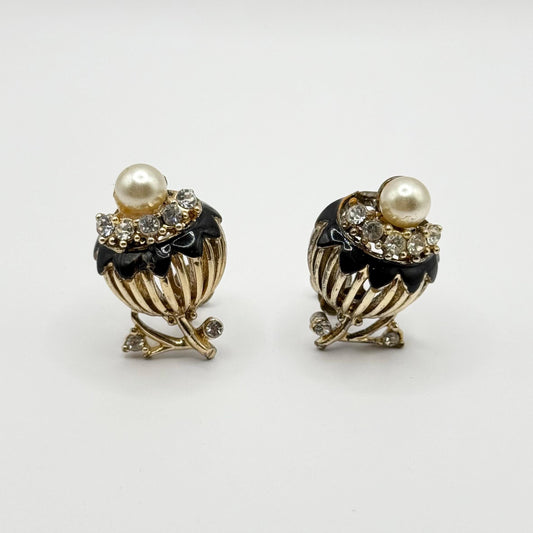 Vintage Screw-On Earrings in Gold Tone with Black Enamel & Faux Pearl by Coro